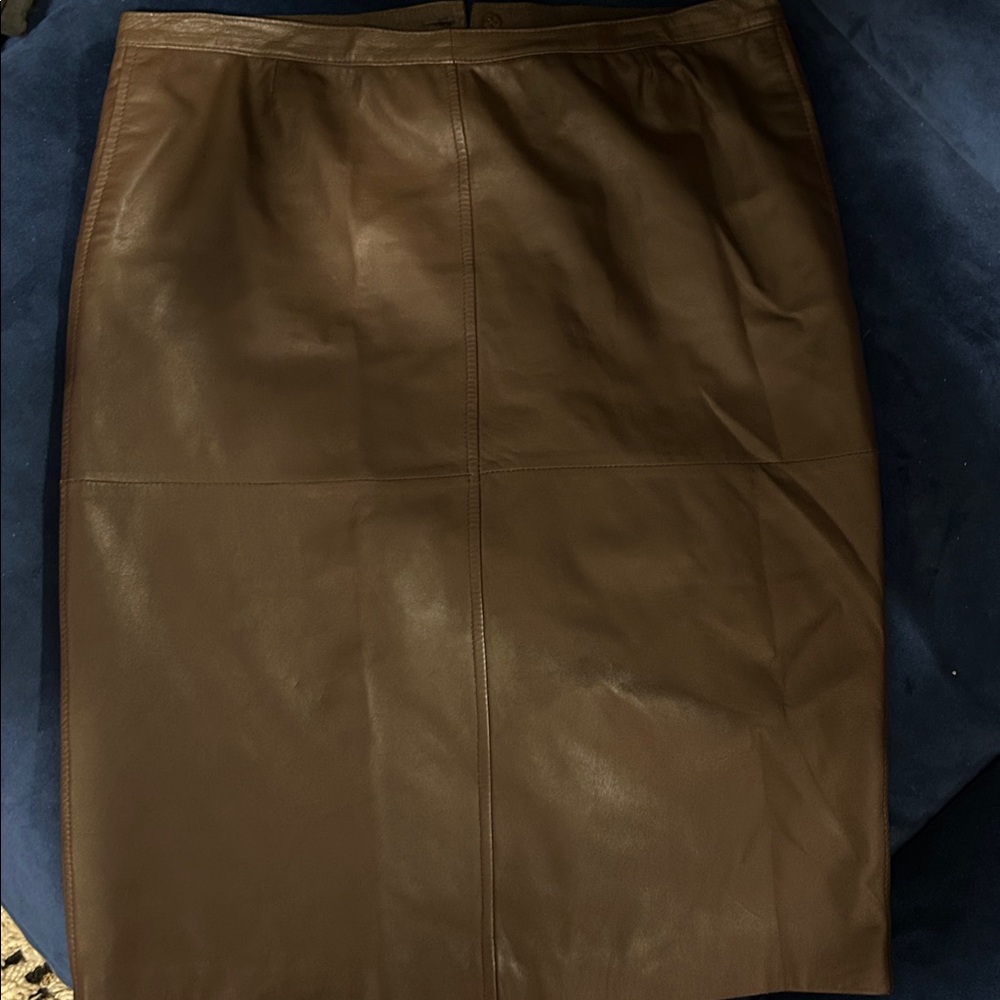 VALENTINO VINTAGE BROWN LEATHER SKIRT!